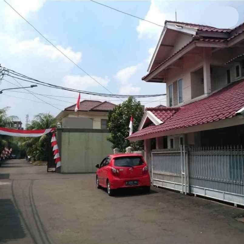 dijual rumah pondok pinang