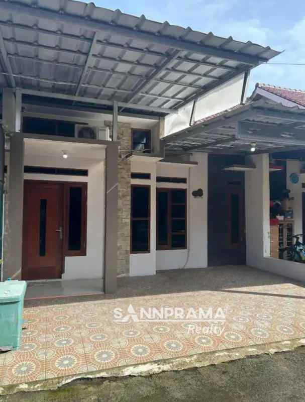 dijual rumah pondok terong