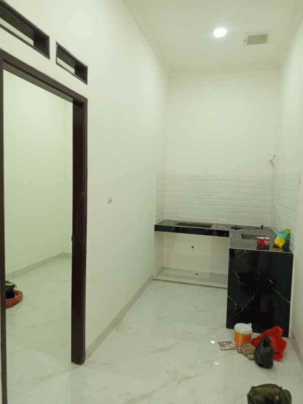 dijual rumah poris cipondoh