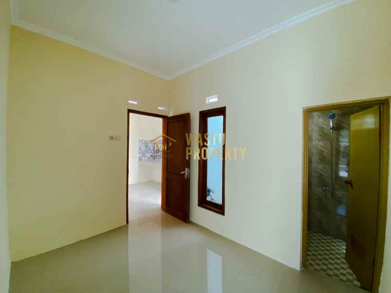 dijual rumah prambanan