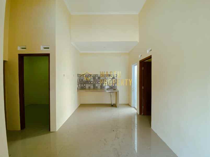 dijual rumah prambanan