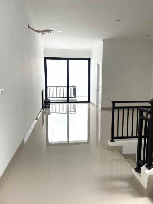 dijual rumah pulomas kayu putih