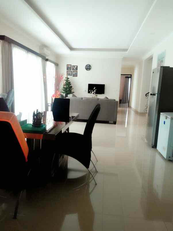 dijual rumah puri gading jimbaran