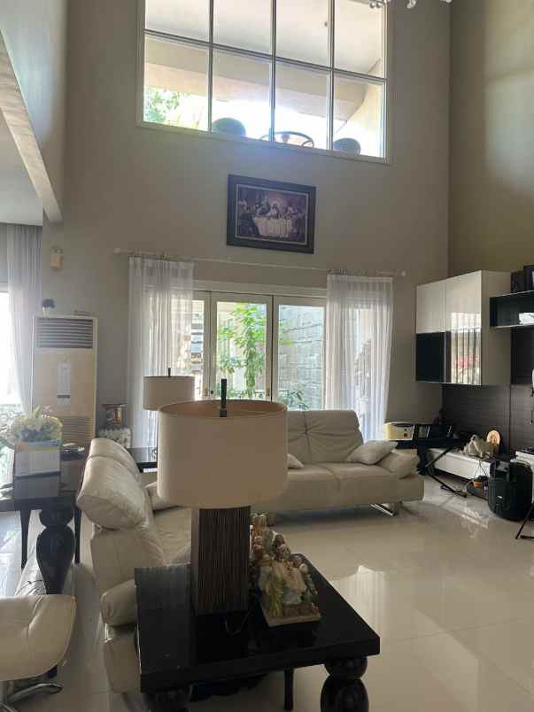 dijual rumah puri galaxy