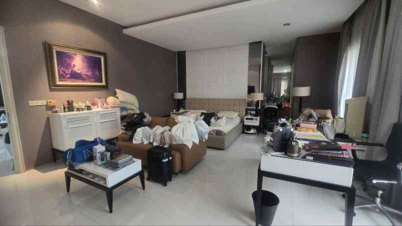 dijual rumah puri galaxy