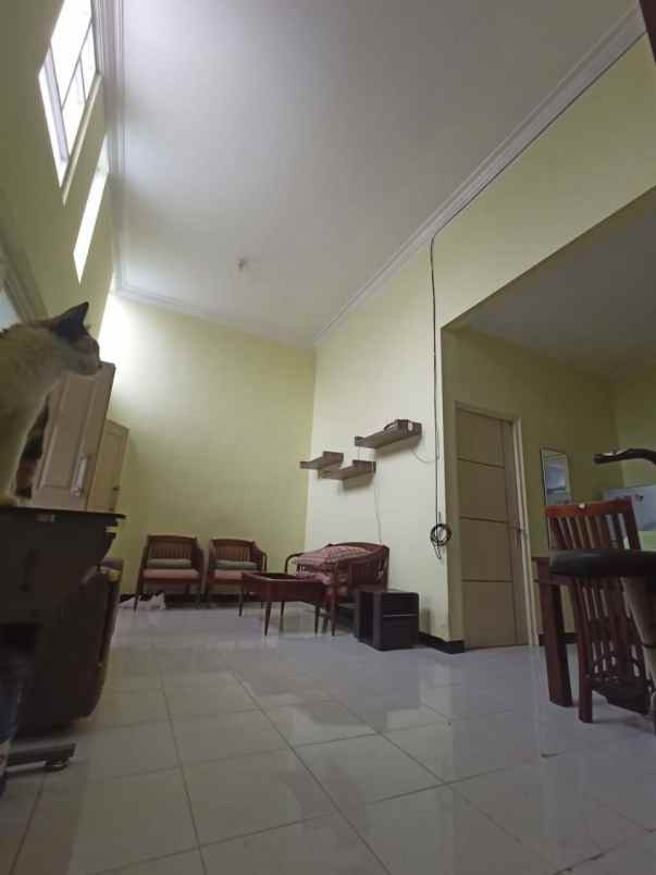 dijual rumah puri surya jaya cluster