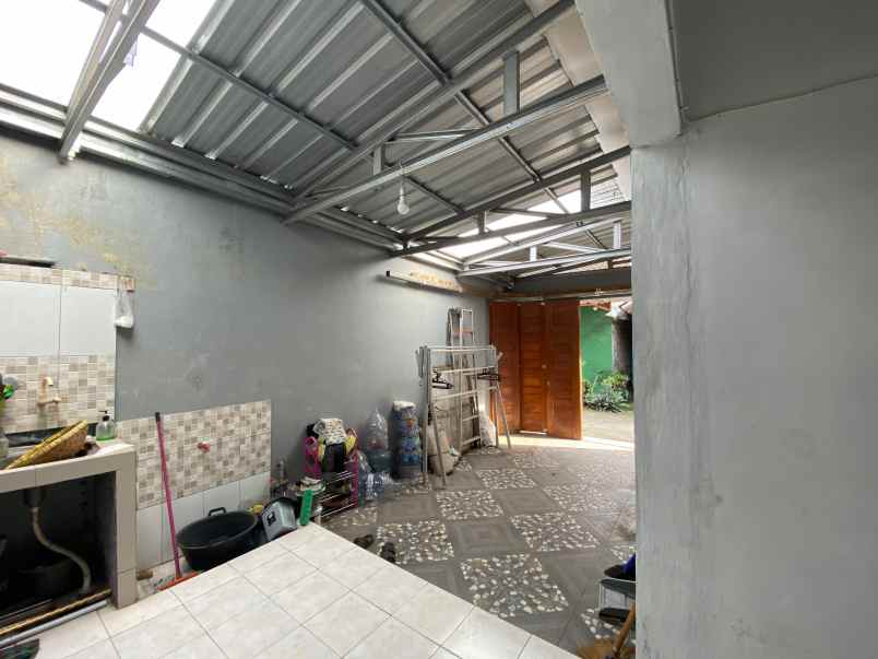 dijual rumah purwomartani