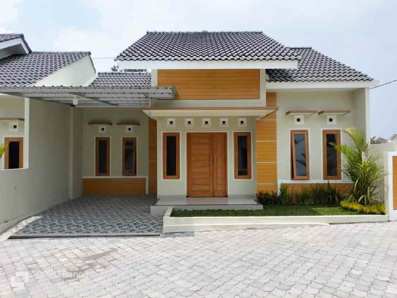 dijual rumah purwomartani kalasan