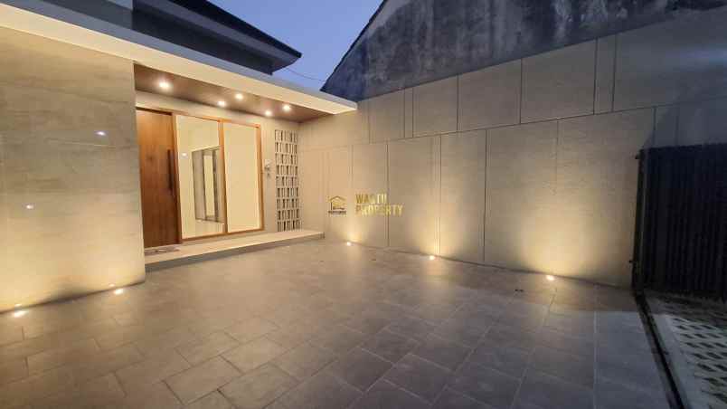 dijual rumah purwomartani kalasan