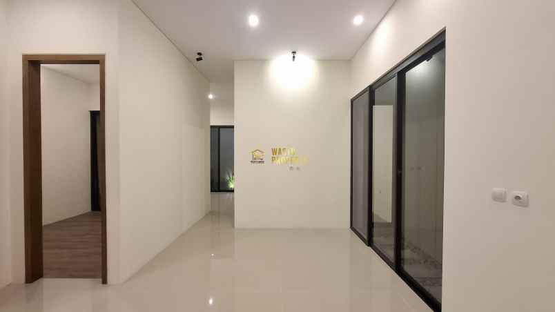 dijual rumah purwomartani kalasan