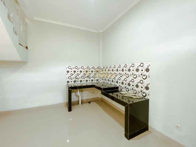 dijual rumah purwomartani kalasan