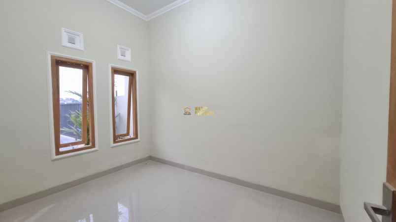 dijual rumah purwomartani kalasan