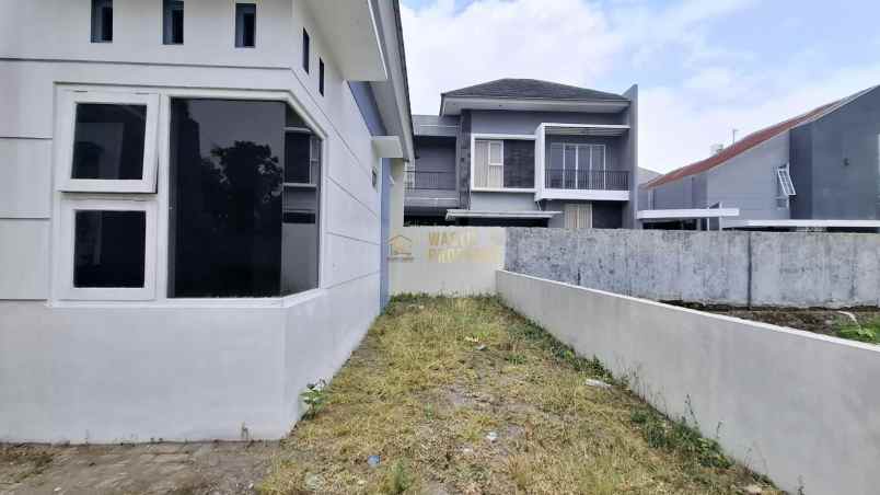 dijual rumah purwomartani kalasan