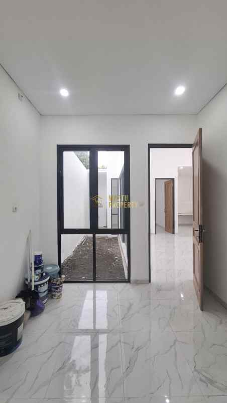 dijual rumah purwomartani kec kalasan