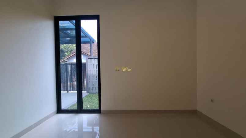 dijual rumah purwomartani kec kalasan