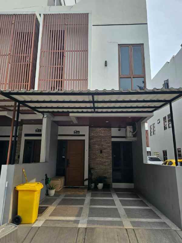 dijual rumah rawamangun jakarta timur