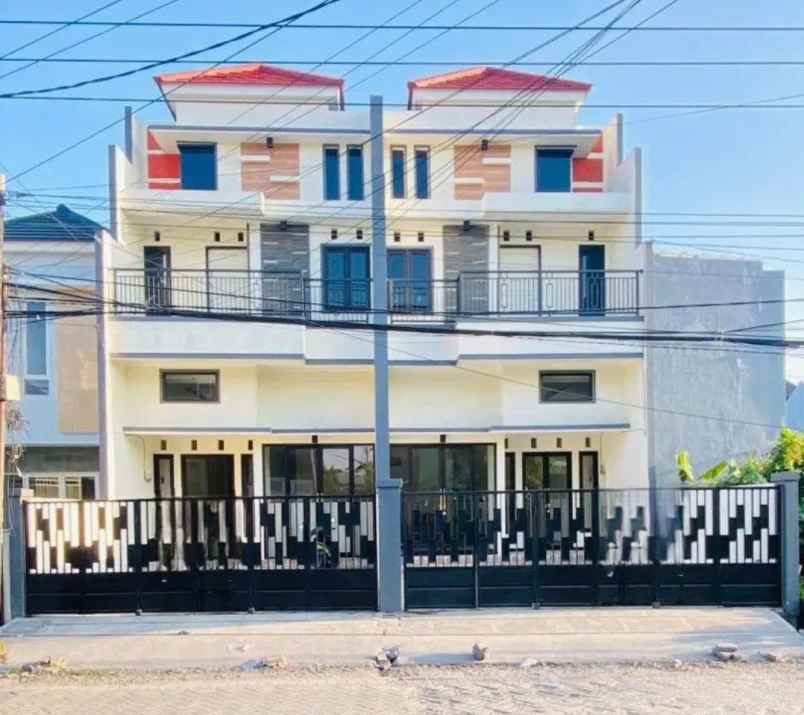dijual rumah raya tambak medokan ayu