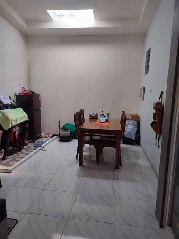 dijual rumah regency one sidoyoso