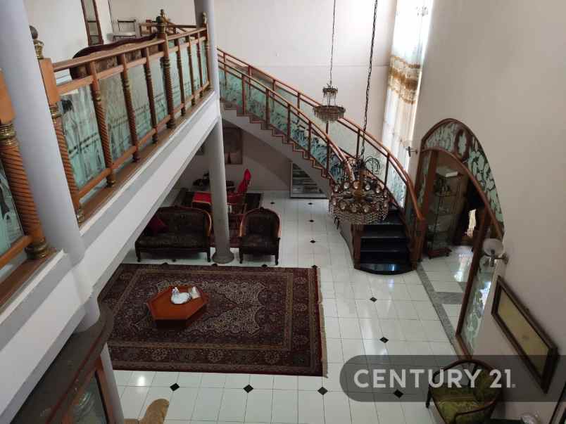 dijual rumah rumah cantik strategis kec