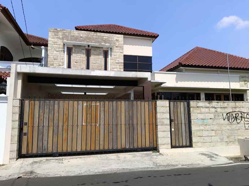 dijual rumah rumah komplek pertamina