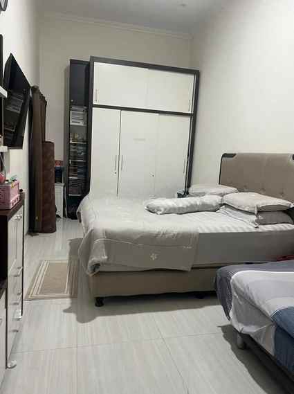 dijual rumah rungkut asri