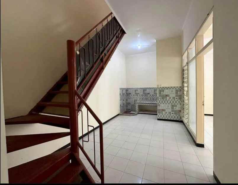 dijual rumah rungkut mapan