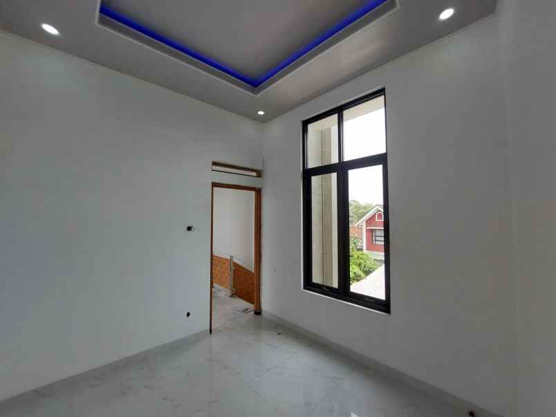 dijual rumah sardonoharjo