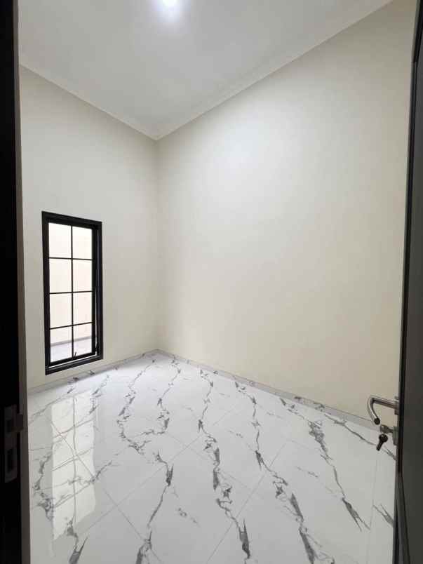 dijual rumah sawojajar 1