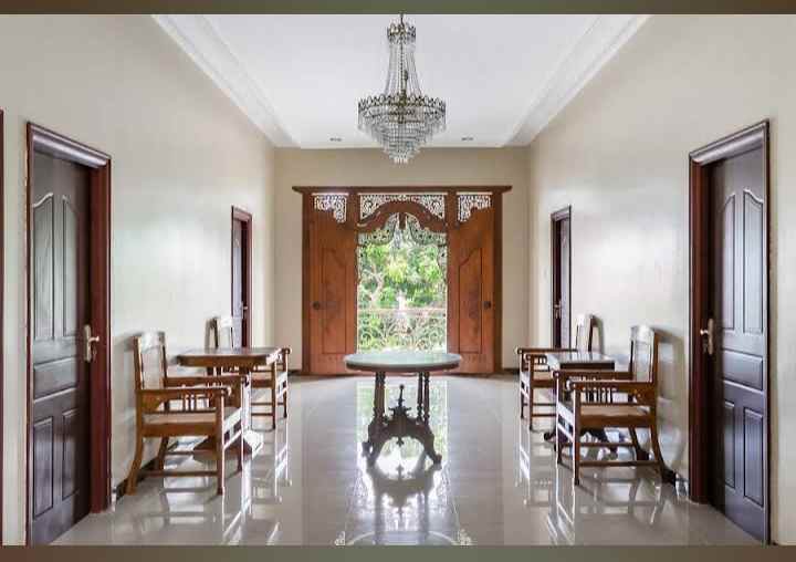 dijual rumah sawunggaling banyumanik