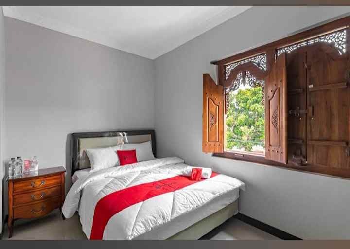 dijual rumah sawunggaling banyumanik