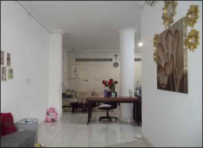 dijual rumah second cantik murah 2 lantai