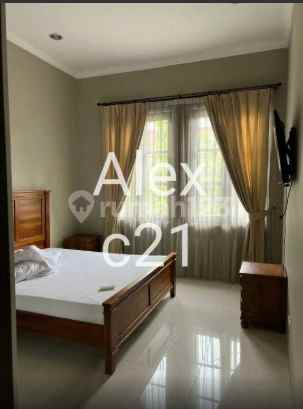 dijual rumah senopati