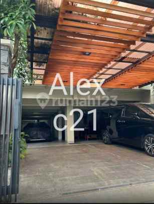 dijual rumah senopati