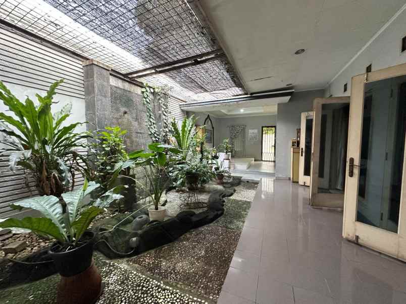 dijual rumah serpong tangerang selatan