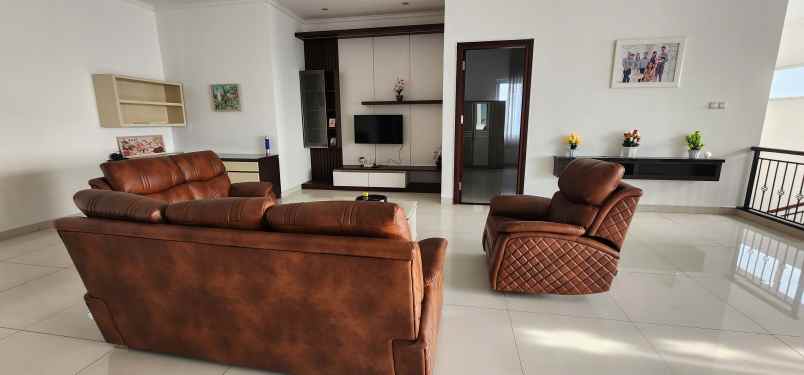 dijual rumah setiabudi lembang