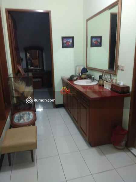 dijual rumah setra duta