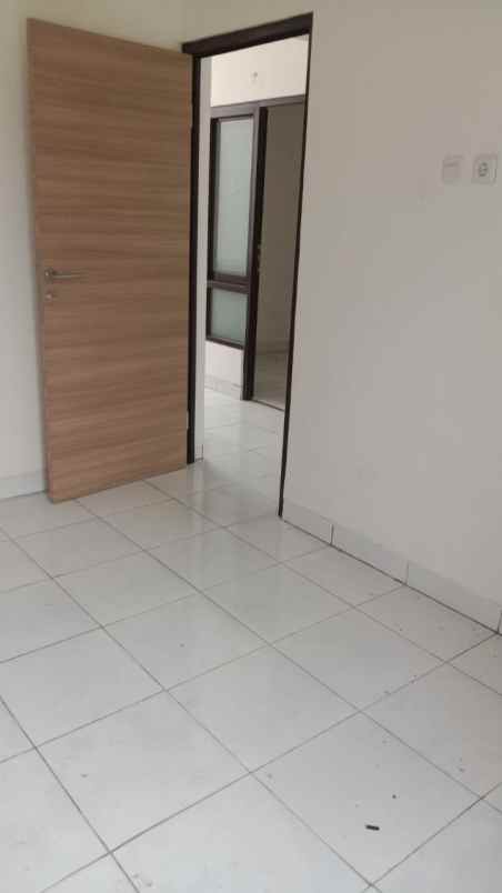 dijual rumah setu