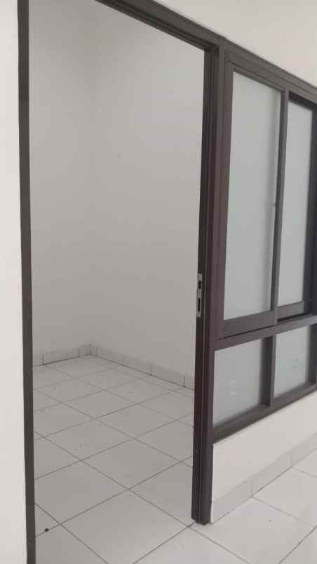 dijual rumah setu