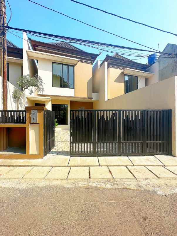 dijual rumah setu