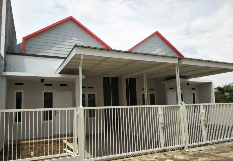 dijual rumah siap huni