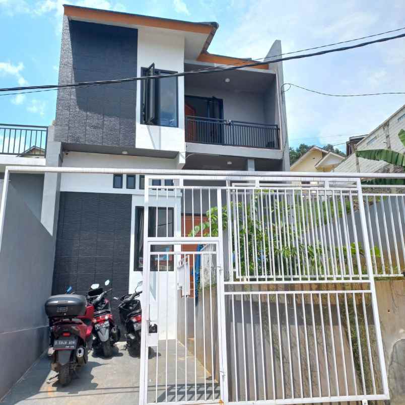 dijual rumah siap huni di jatihandap cicaheum bandung