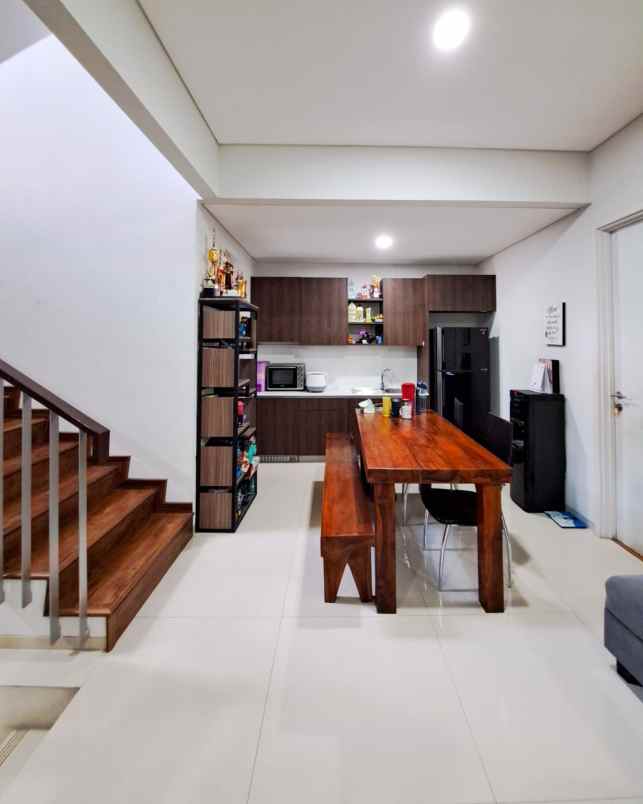 dijual rumah siap huni di kebayoran residence bintaro