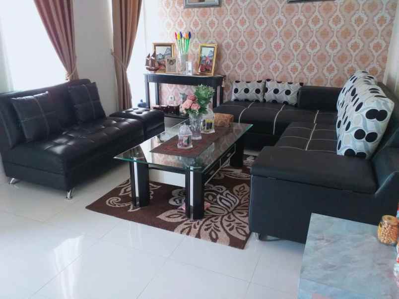 dijual rumah siap huni di raffles hills