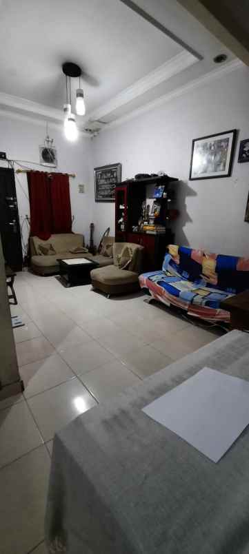 dijual rumah siap huni lokasi cijantung jakarta timur