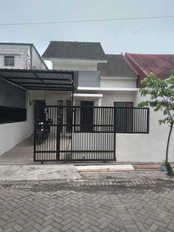 dijual rumah siap huni lokasi wisnuswardana malang