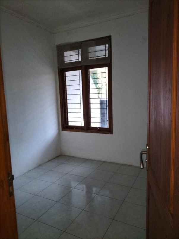 dijual rumah siap huni semarang barat