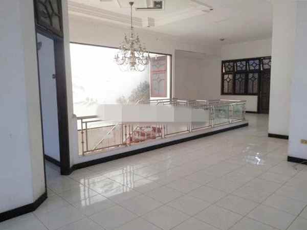 dijual rumah simpang darmo permai selatan