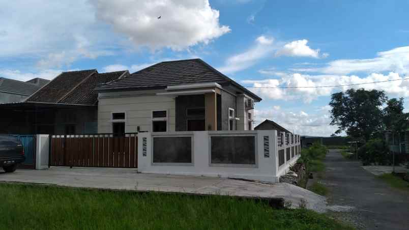 dijual rumah solodiran manisrenggo