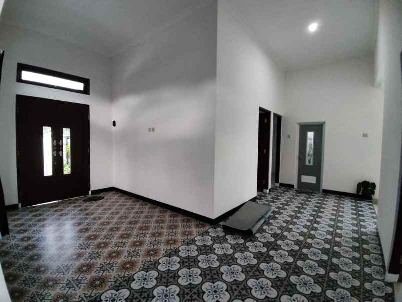 dijual rumah solodiran manisrenggo