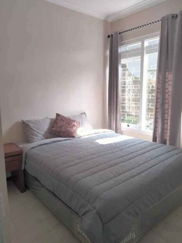 dijual rumah songgoriti